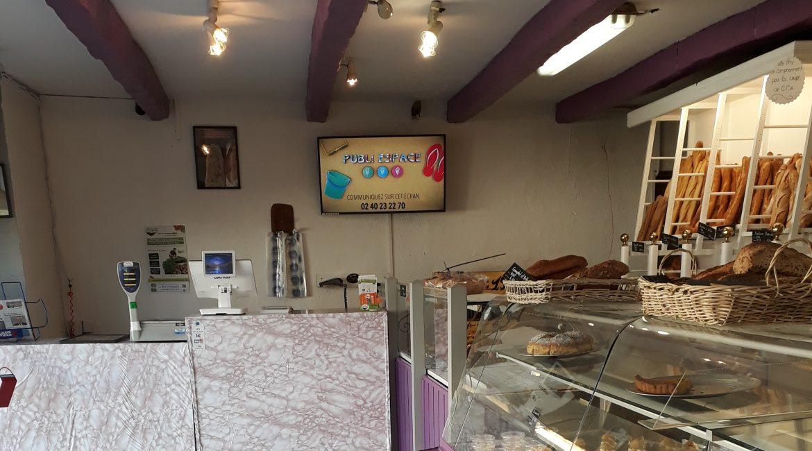 Boulangerie à Rezé équipé d'un écran digital Publ'in